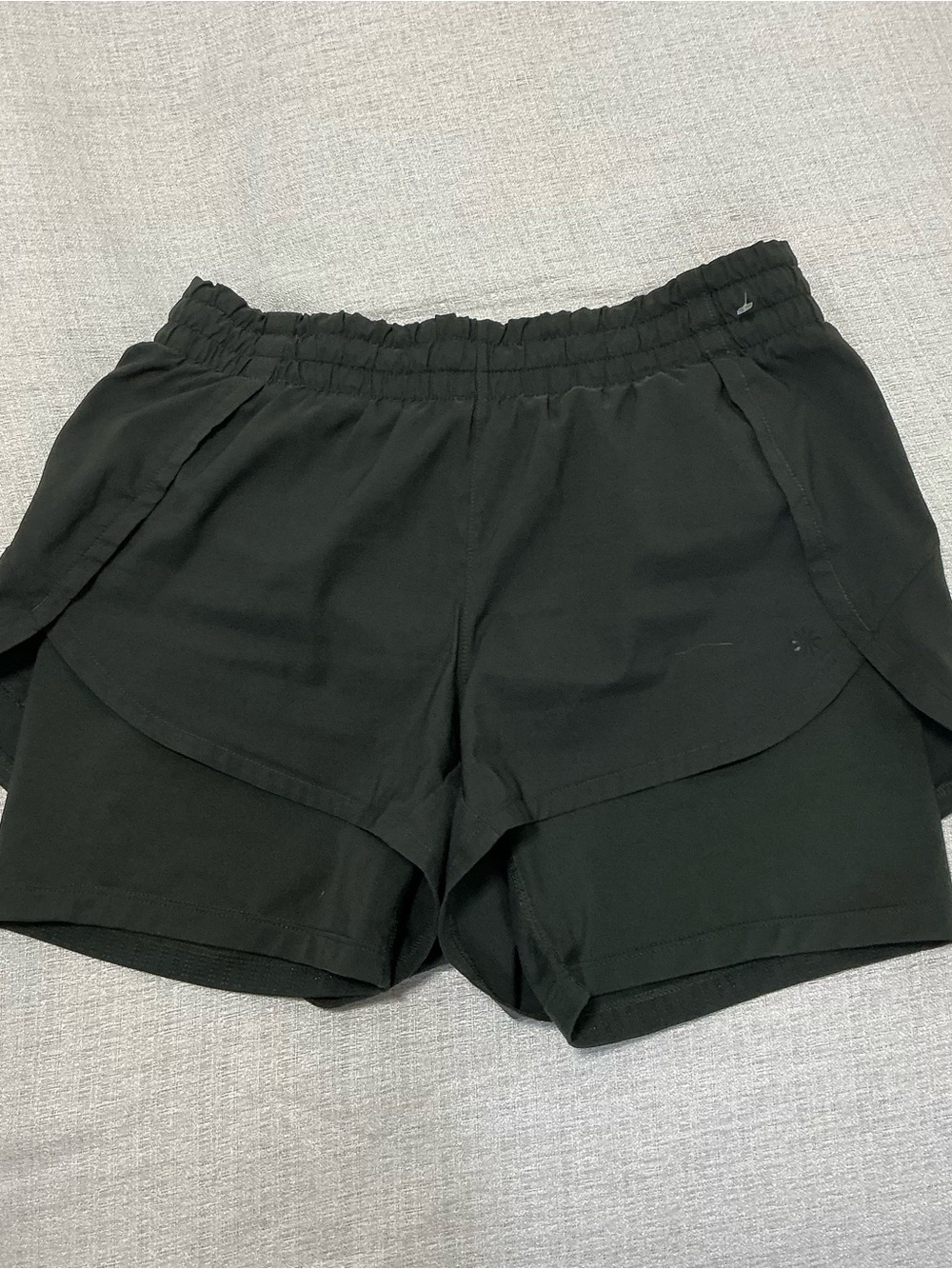 Athleta Women's Small Black 2 inch 1 Running Shorts Built In Liner Activewear